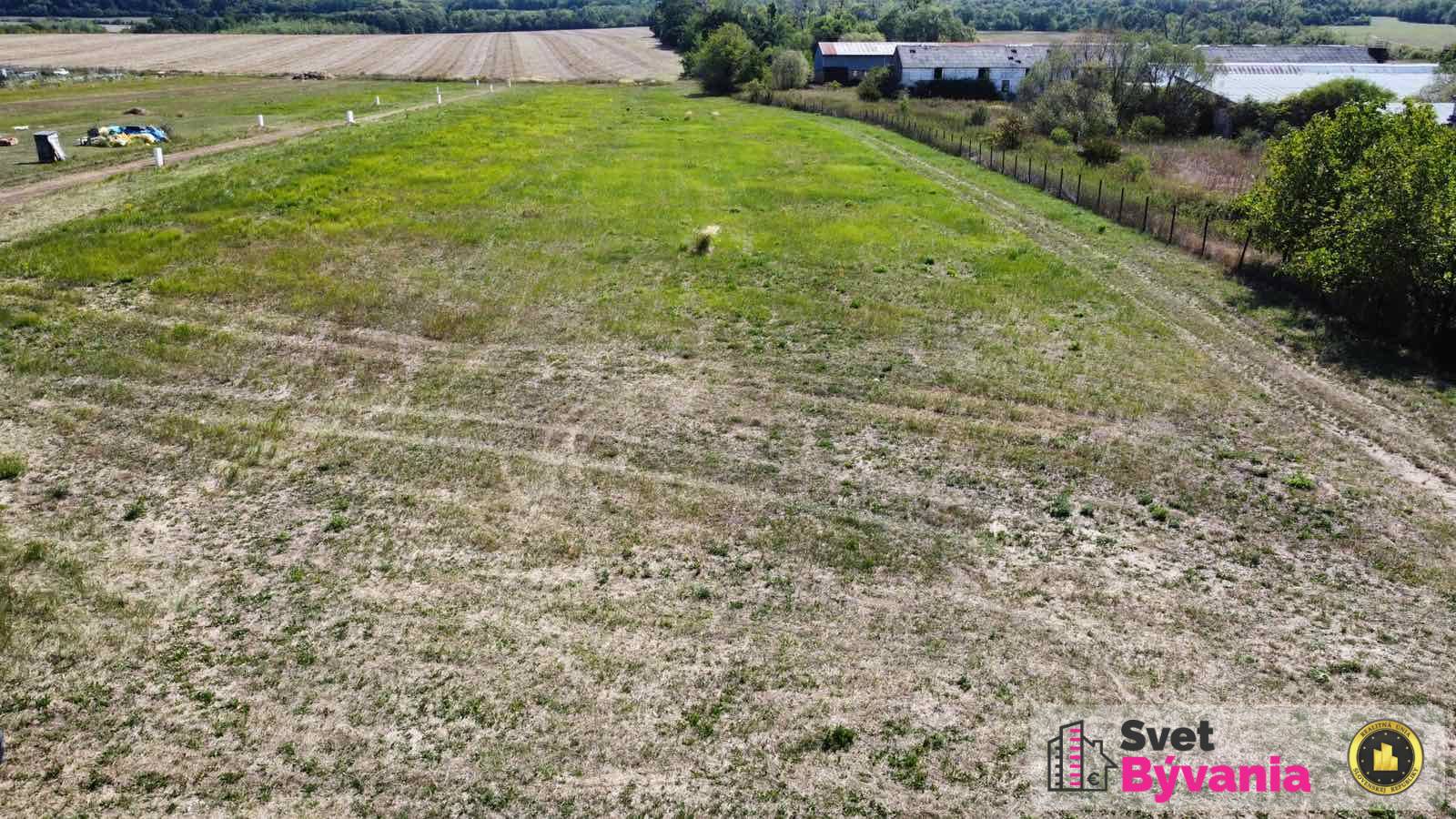 Na predaj stavebný pozemok 686 m2 v obci Svinica